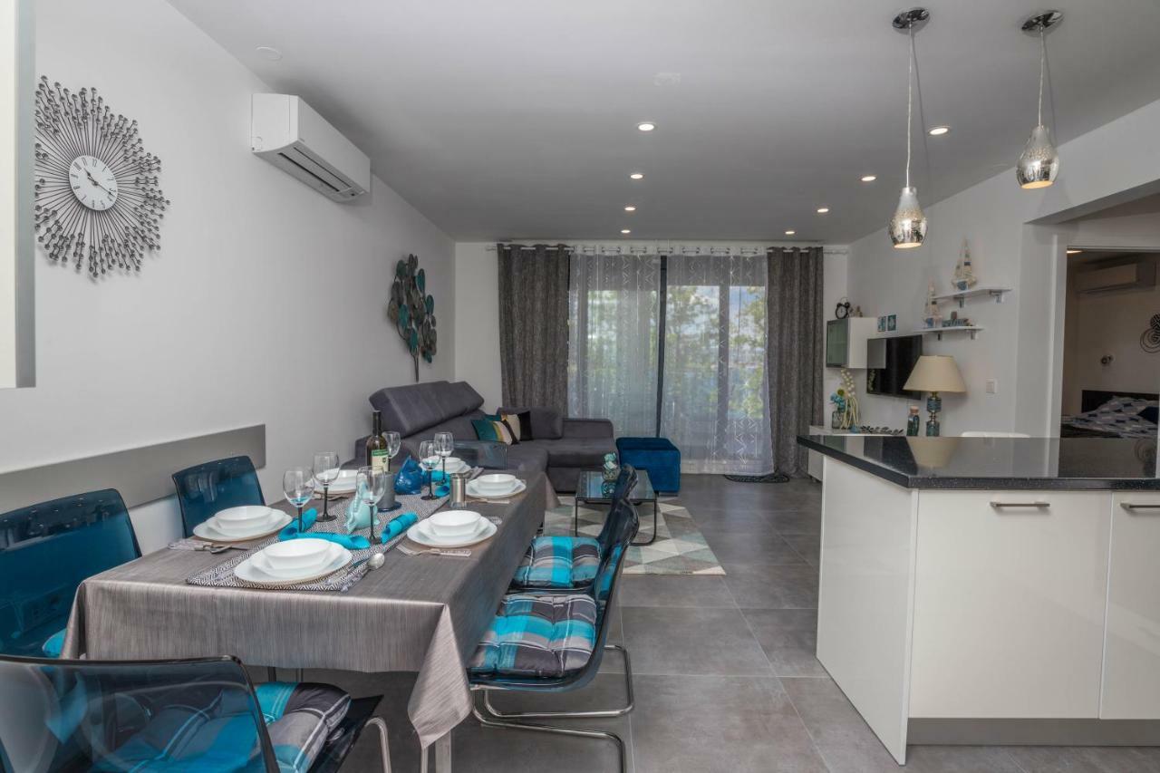 Apartments Tatjana Selce Exterior photo
